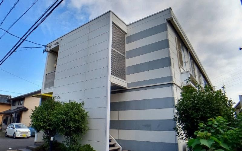 Main exterior of leopalace Hatada