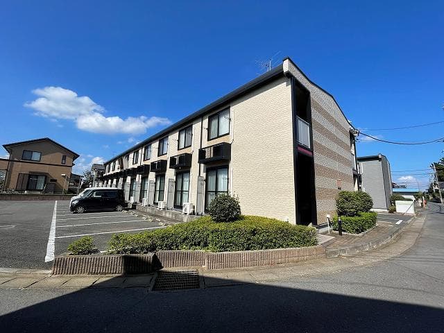 Main exterior of leopalace Espinaca I