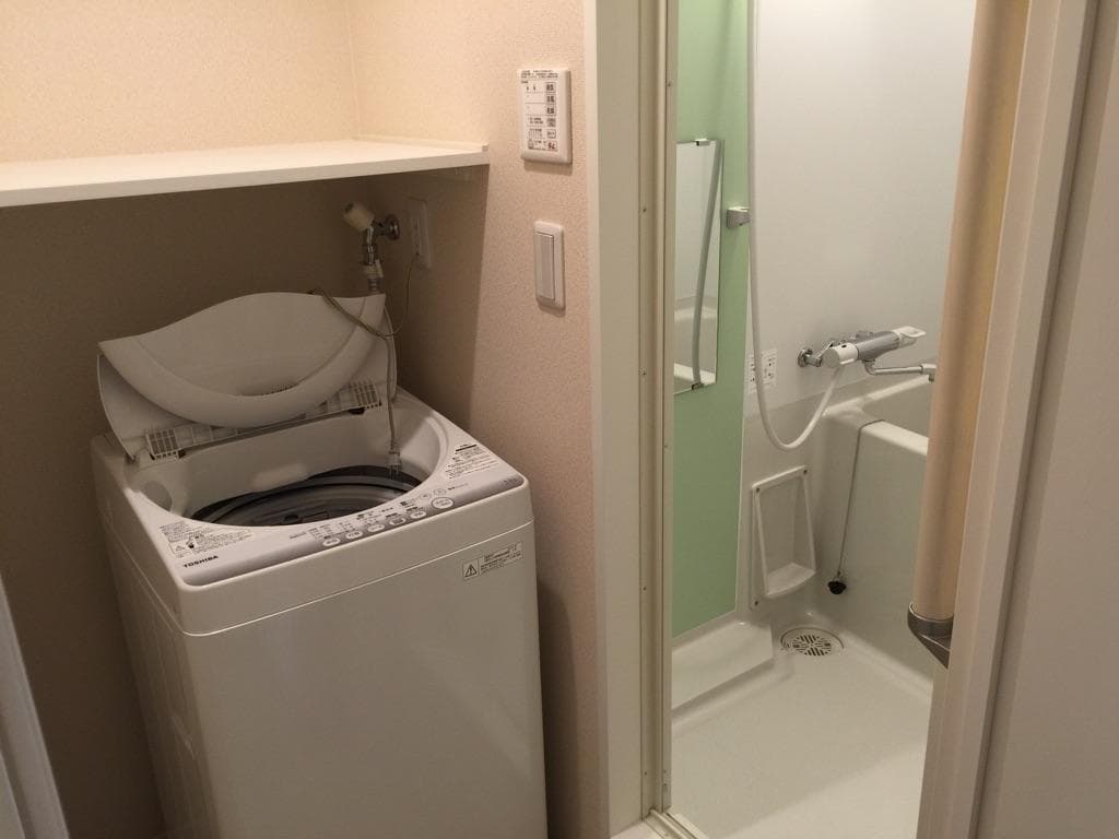 Room image 8
