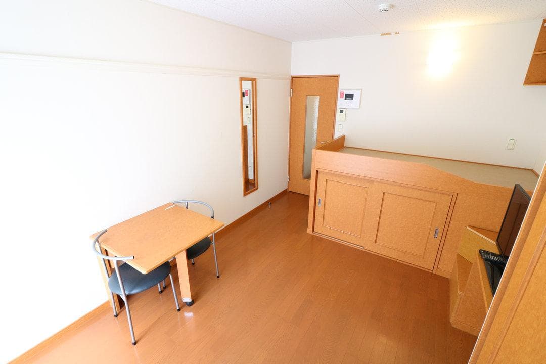 Preview interior of leopalace Plaisir Magarikawa