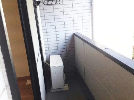 Room image 8