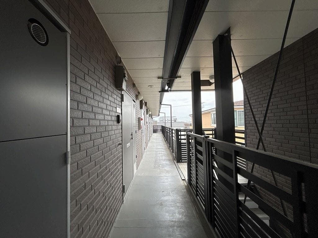 Room image 13