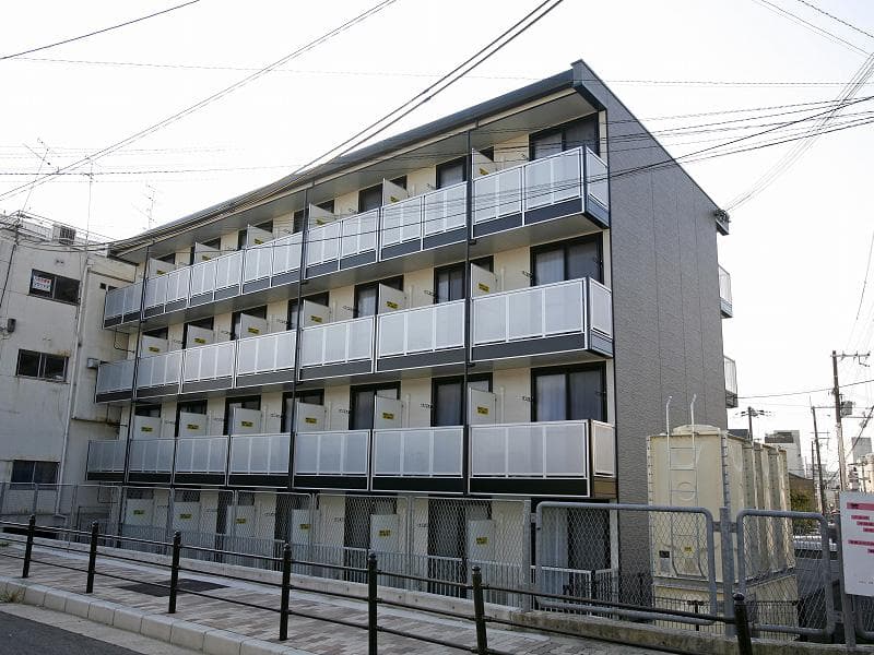 Main exterior of leopalace Ume