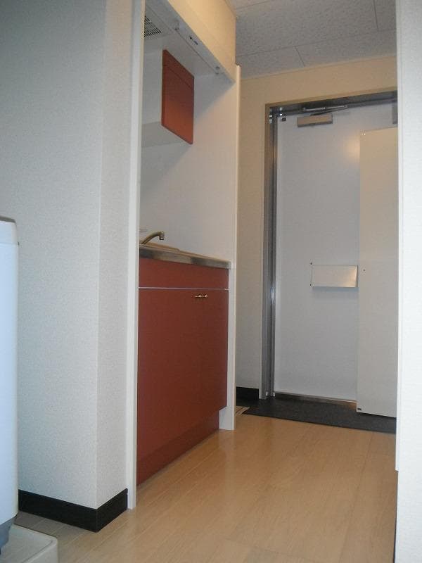 Room image 8