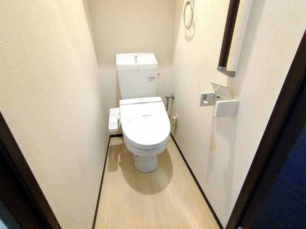 Room image 9
