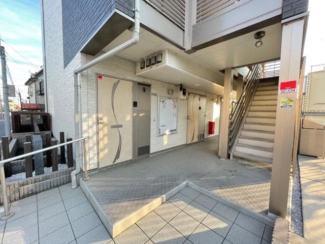 Room image 12