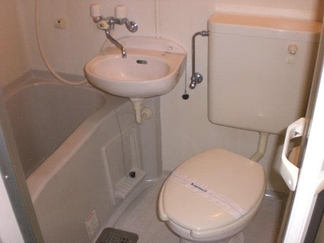 Room image 12