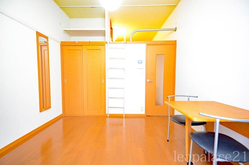 Preview interior of leopalace WISTERIA