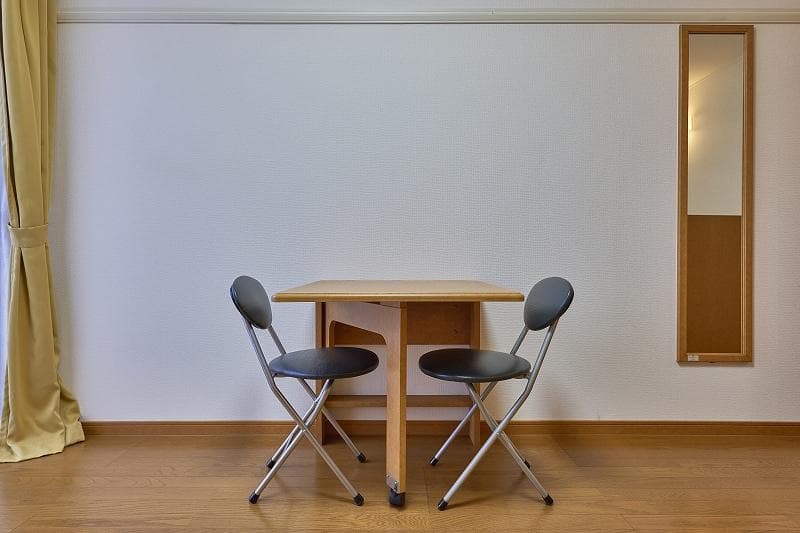 Room image 8