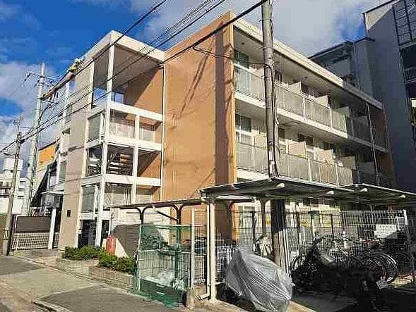 Main exterior of leopalace Demeure