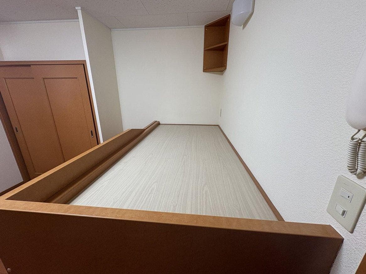 Room image 10