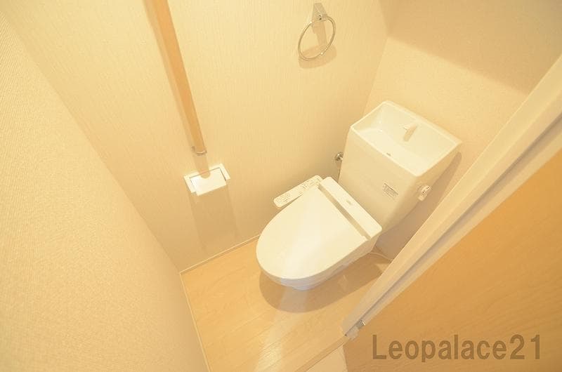 Room image 13