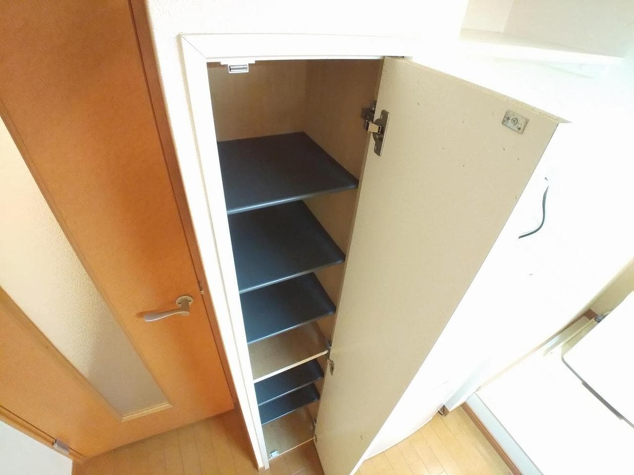 Room image 16