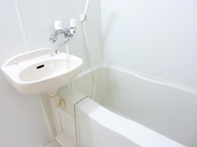 Room image 9