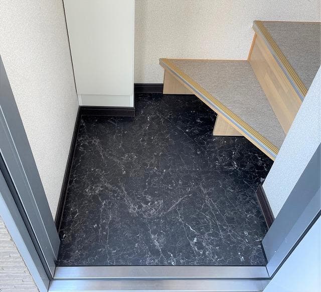 Preview interior of LEONEXT Doyama House