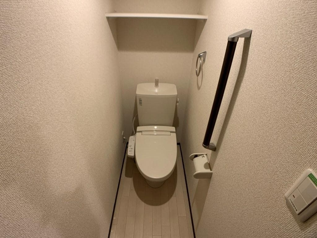 Room image 11