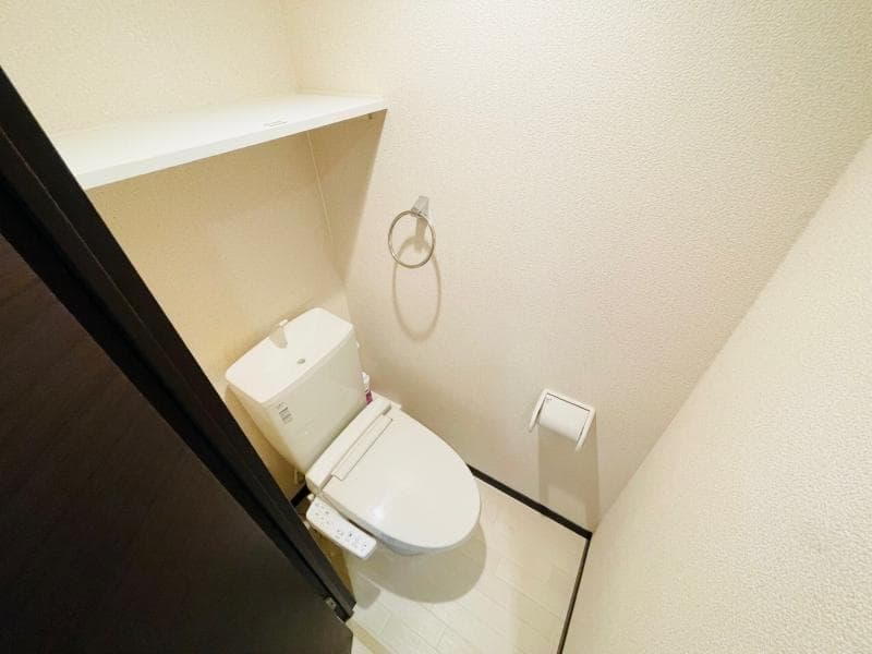 Room image 11