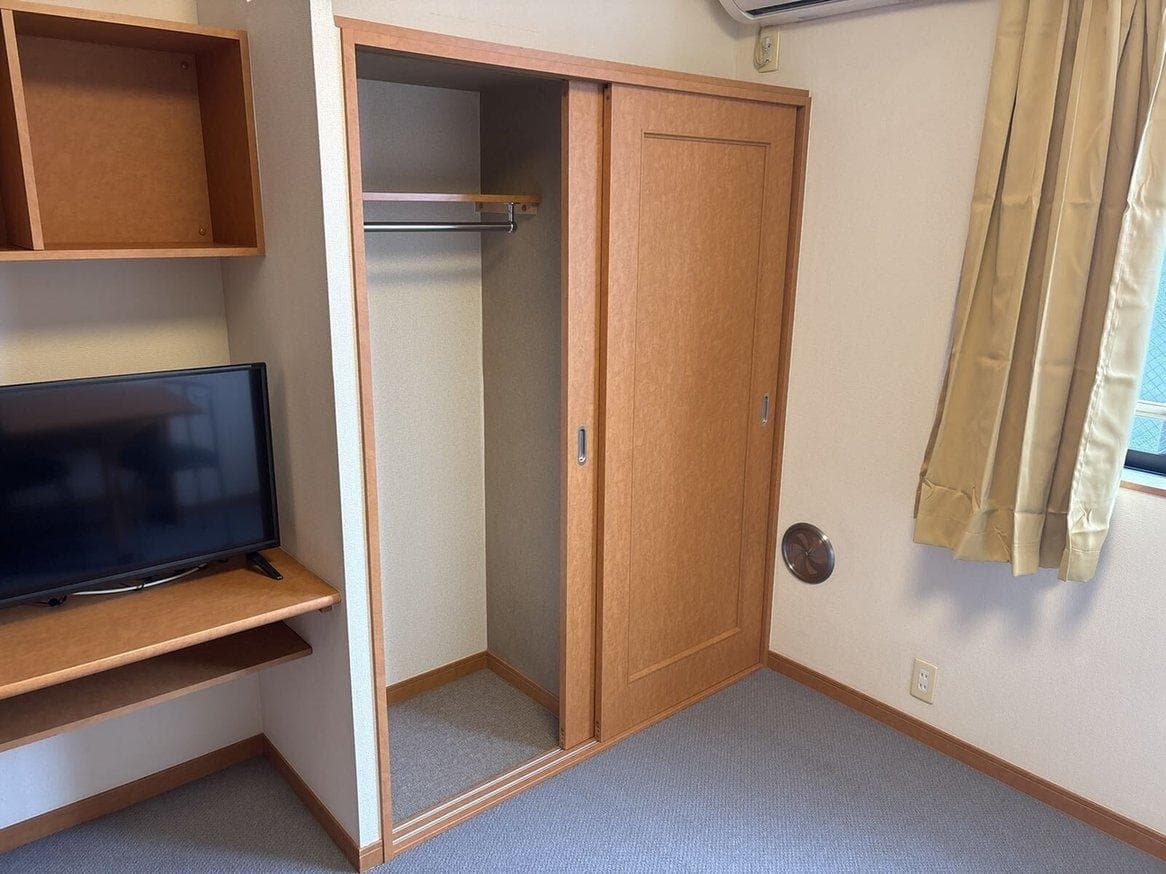 Room image 11