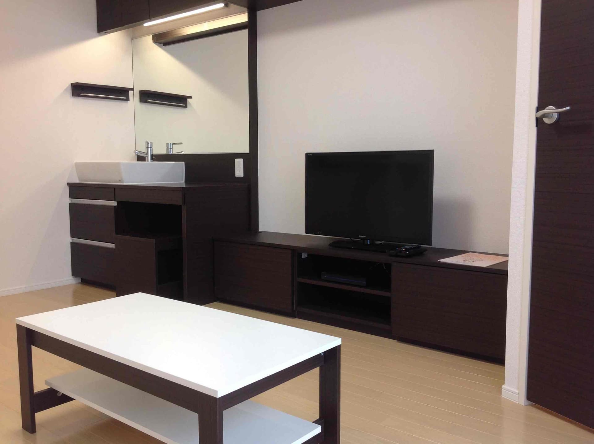 Room image 8