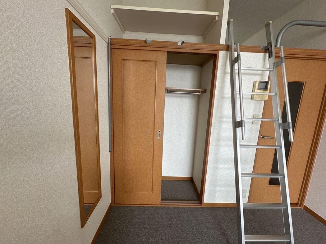 Room image 11