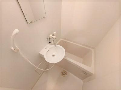 Room image 15