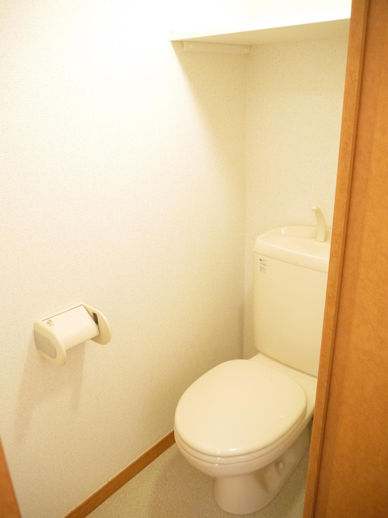 Room image 12