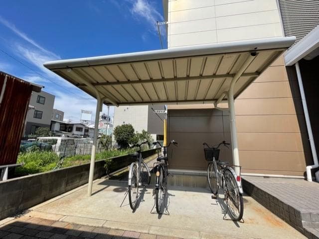 Room image 10