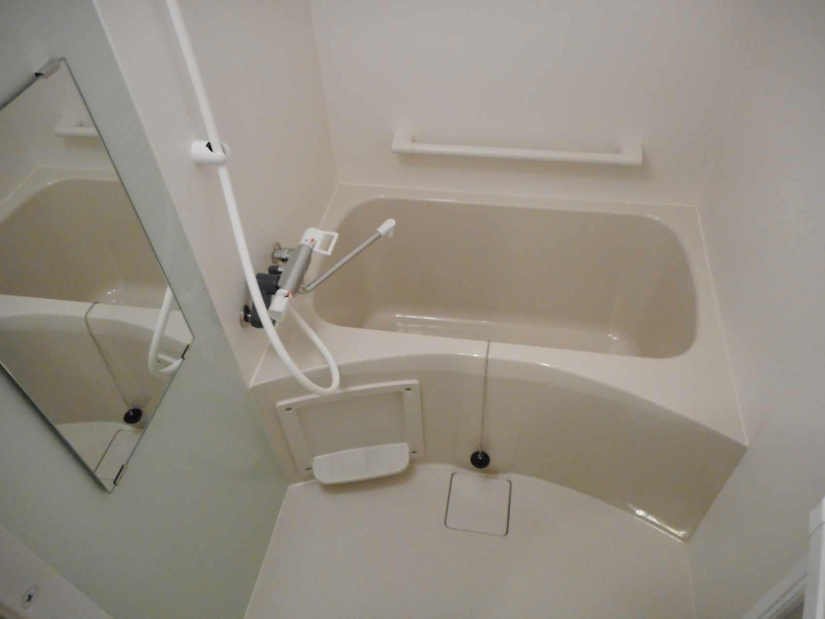 Room image 8