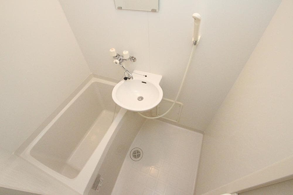 Room image 15