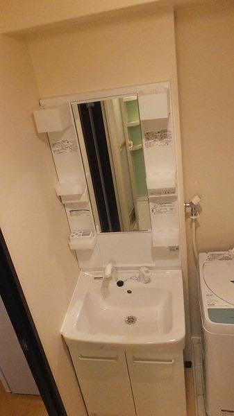 Room image 16