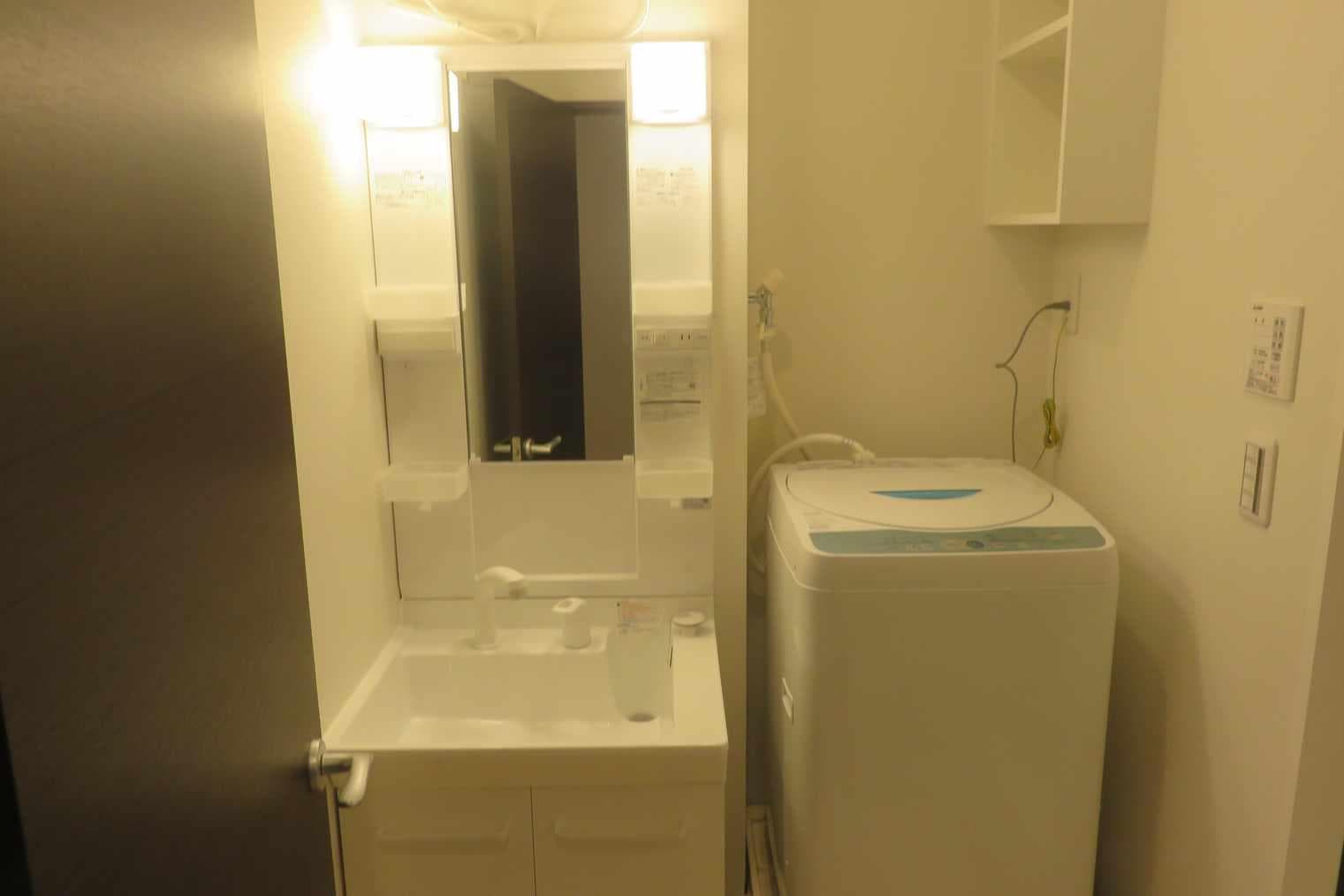 Room image 11