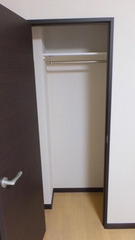 Room image 15