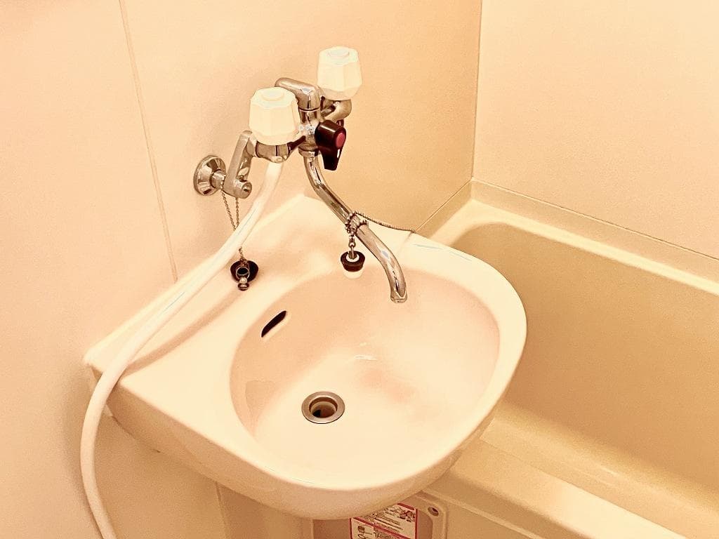 Room image 8
