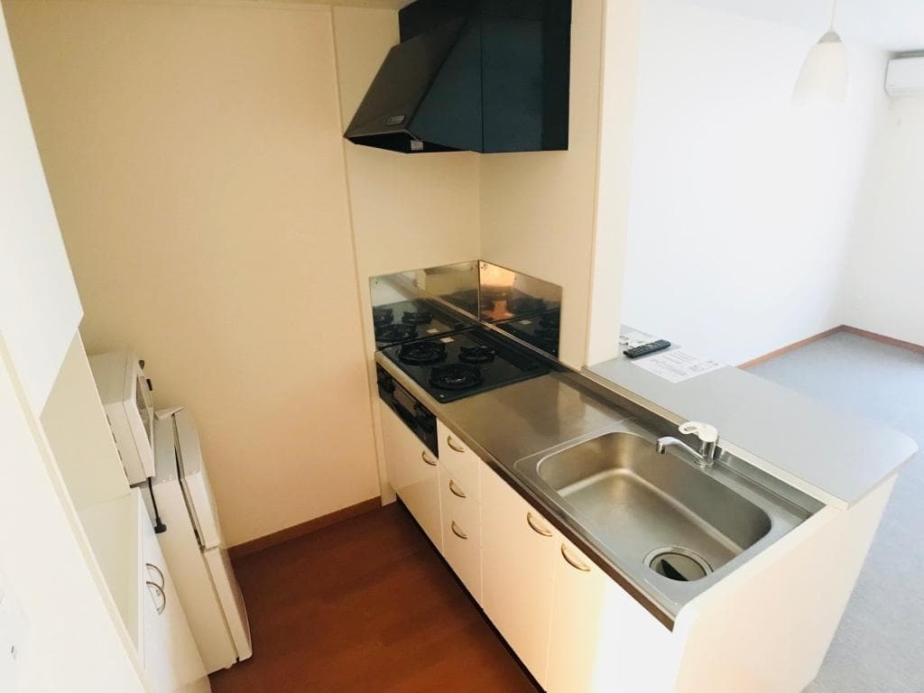 Room image 11