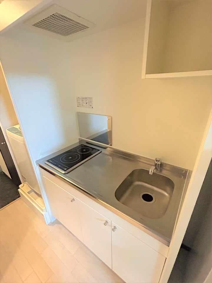 Room image 10