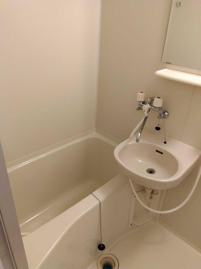 Room image 10