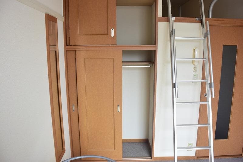 Room image 10