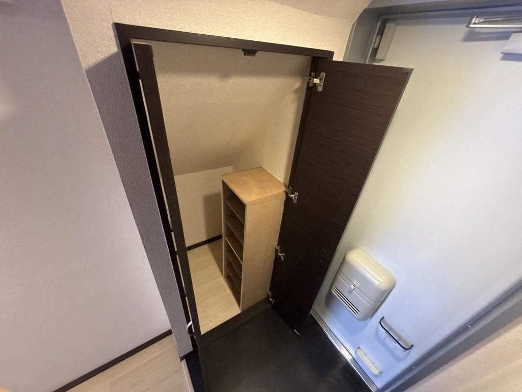 Room image 13