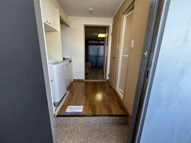 Room image 9