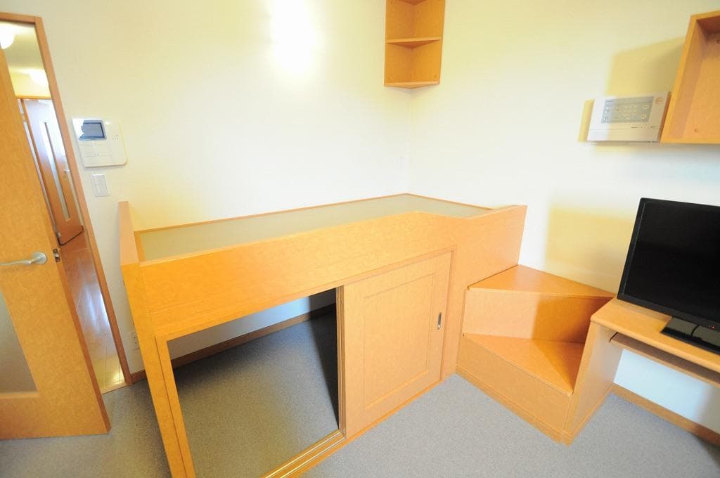 Room image 10
