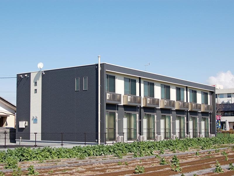 Main exterior of LEONEXT Myojin