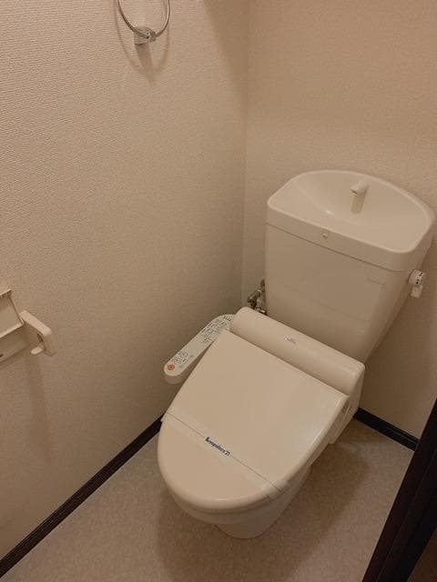 Room image 9