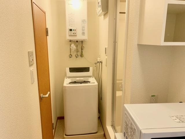 Room image 14