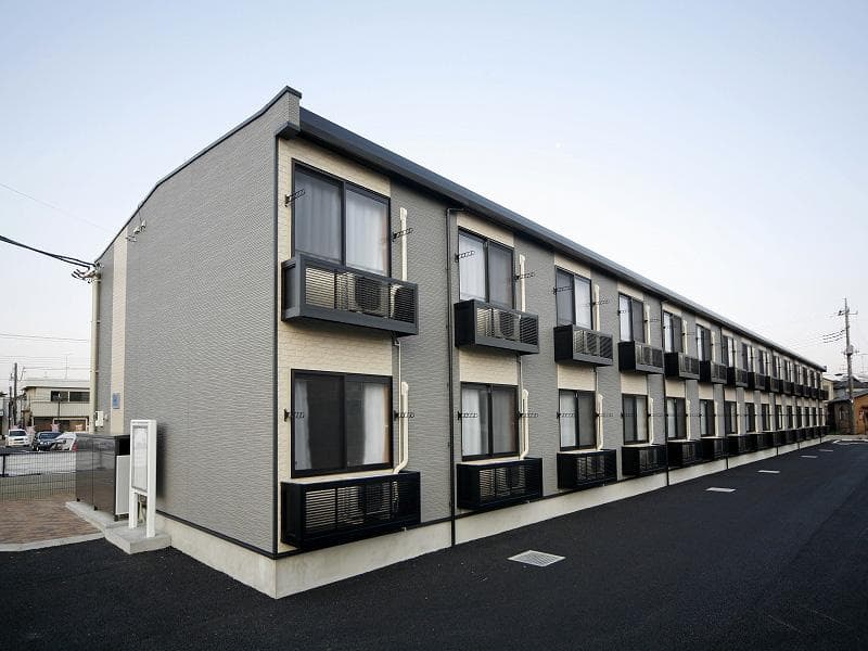 Main exterior of leopalace M&N