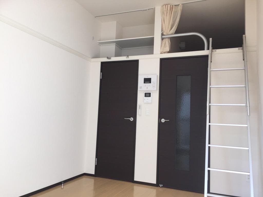 Preview interior of LEONEXT Hokuto IV