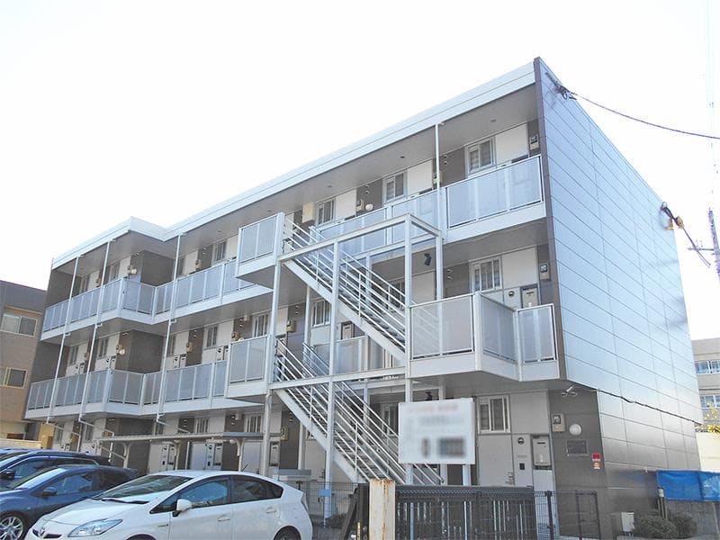 Main exterior of leopalace DAISEN