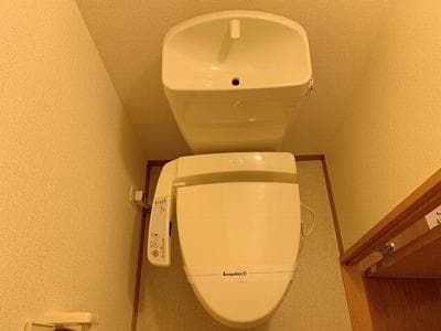 Room image 9
