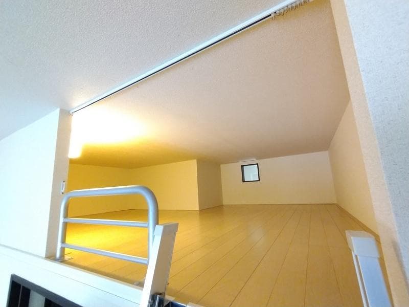 Room image 13