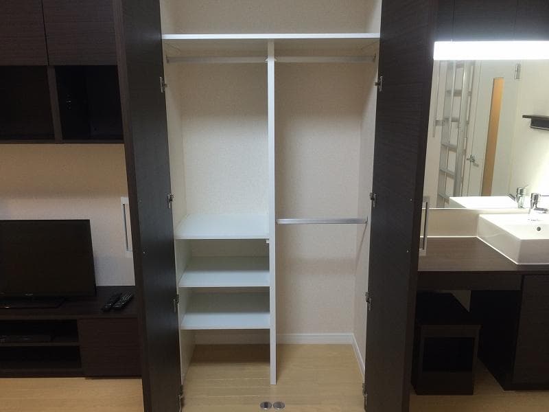 Room image 8