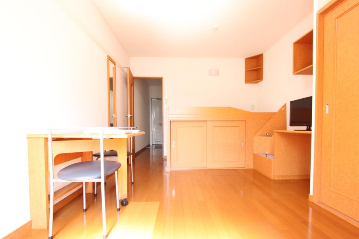 Room image 11